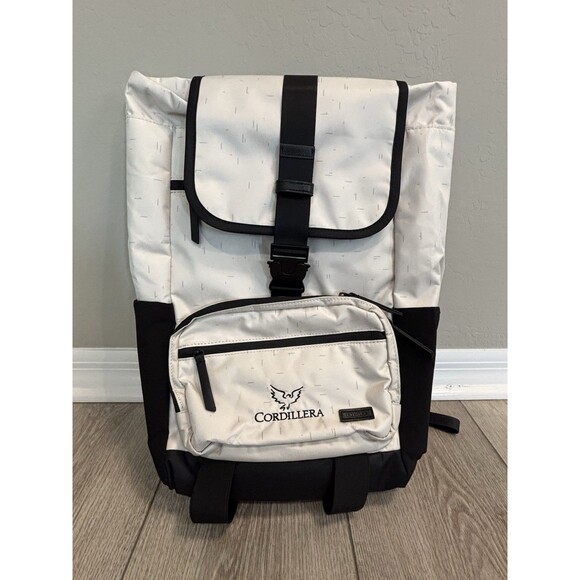 Ogio XIX 20 Backpack White Creme Digital Print NWT - Picture 1 of 8
